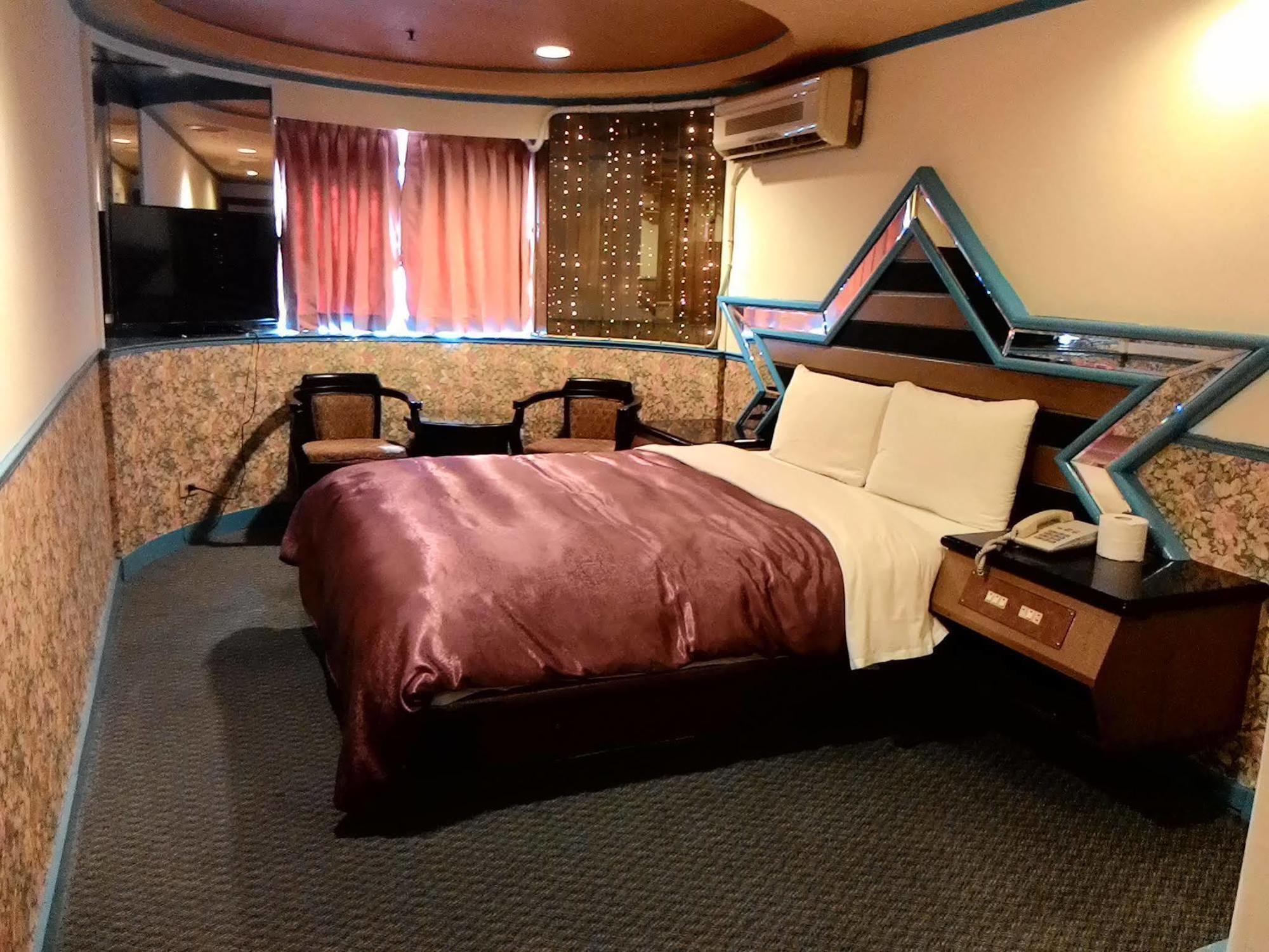 Ti Hwa Hotel Тайбэй Экстерьер фото