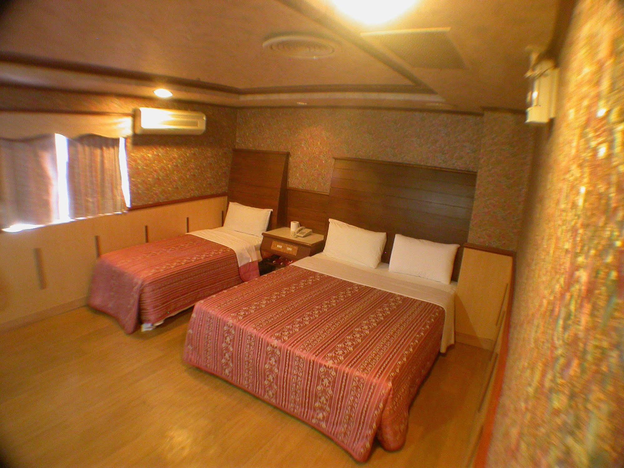 Ti Hwa Hotel Тайбэй Экстерьер фото